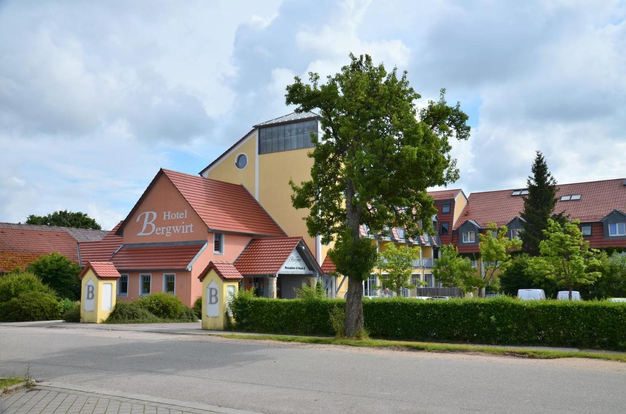 Hotel Bergwirt Herrieden Eksteriør billede