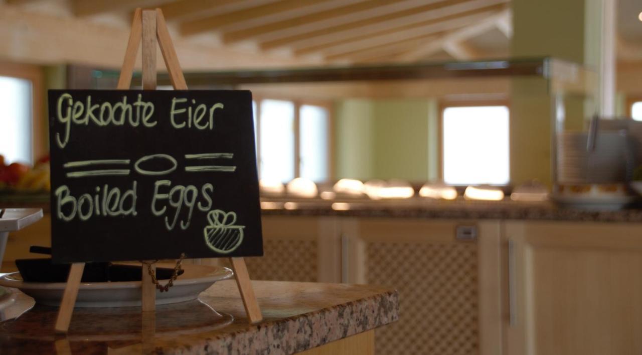 Hotel Bergwirt Herrieden Eksteriør billede