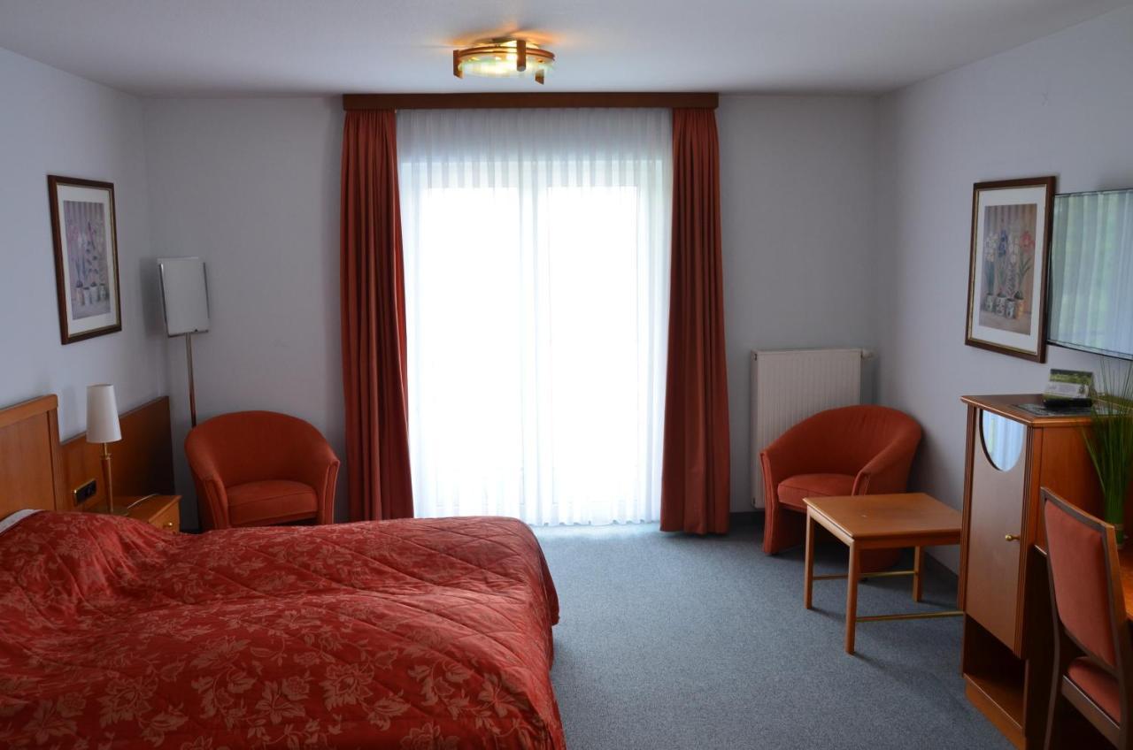 Hotel Bergwirt Herrieden Eksteriør billede