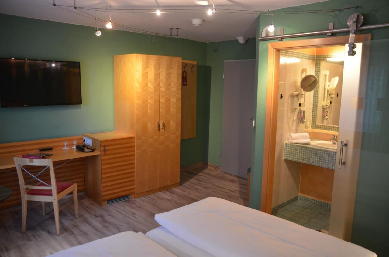 Hotel Bergwirt Herrieden Eksteriør billede